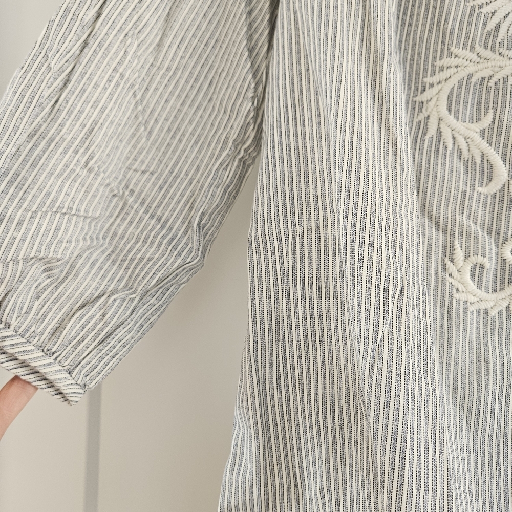 Zara Cream and Gray Striped Blouse - Picture 3 of 5